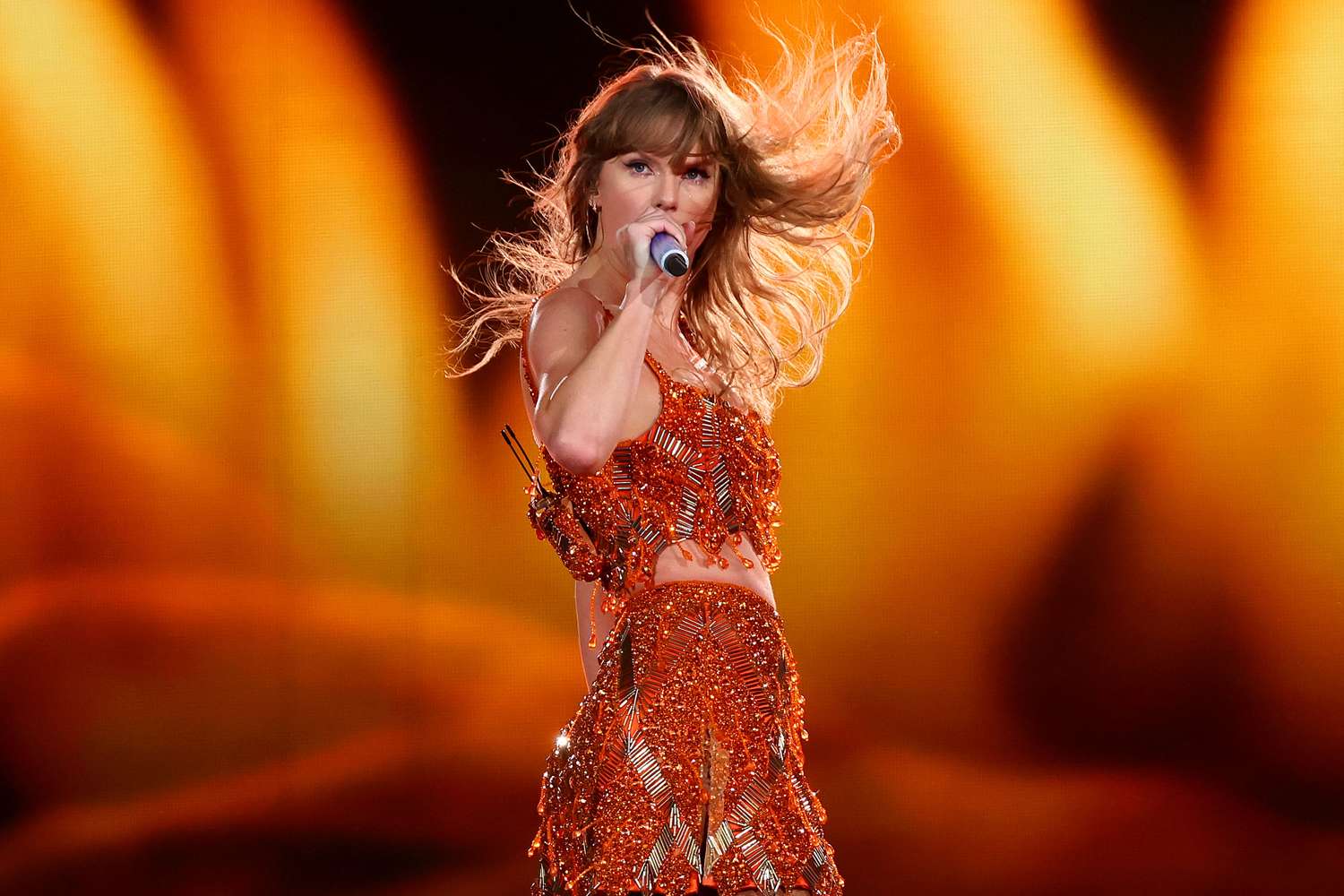 Every little thing Taylor Swift reveals about new album, “The Lifetime of a Showgirl, ”on Travis Kelce’s podcast