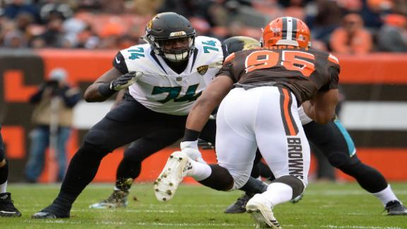 Supply: Browns commerce for Texans OT Robinson