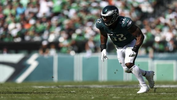 Eagles’ move rush depth takes hit as Smith retires