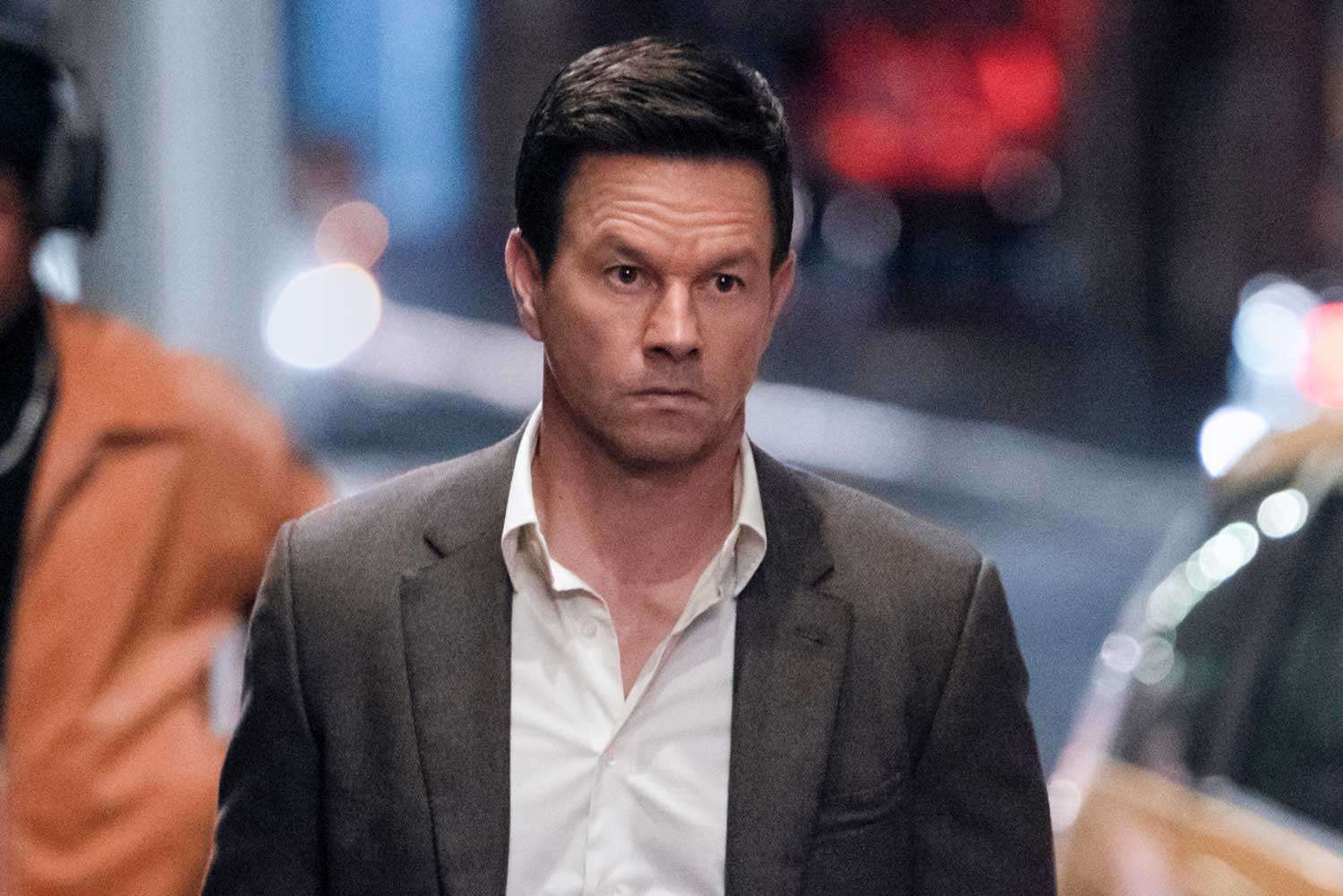 Mark Wahlberg and Shane Black on touchdown that movie star for “Play Soiled ”cameo — solely to kill him