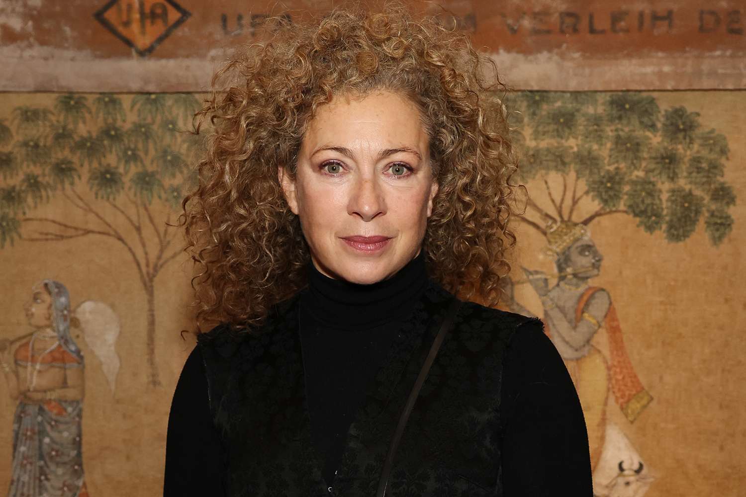 “ER” star Alex Kingston discovered she had most cancers after hemorrhaging onstage: ‘That was actually surprising’