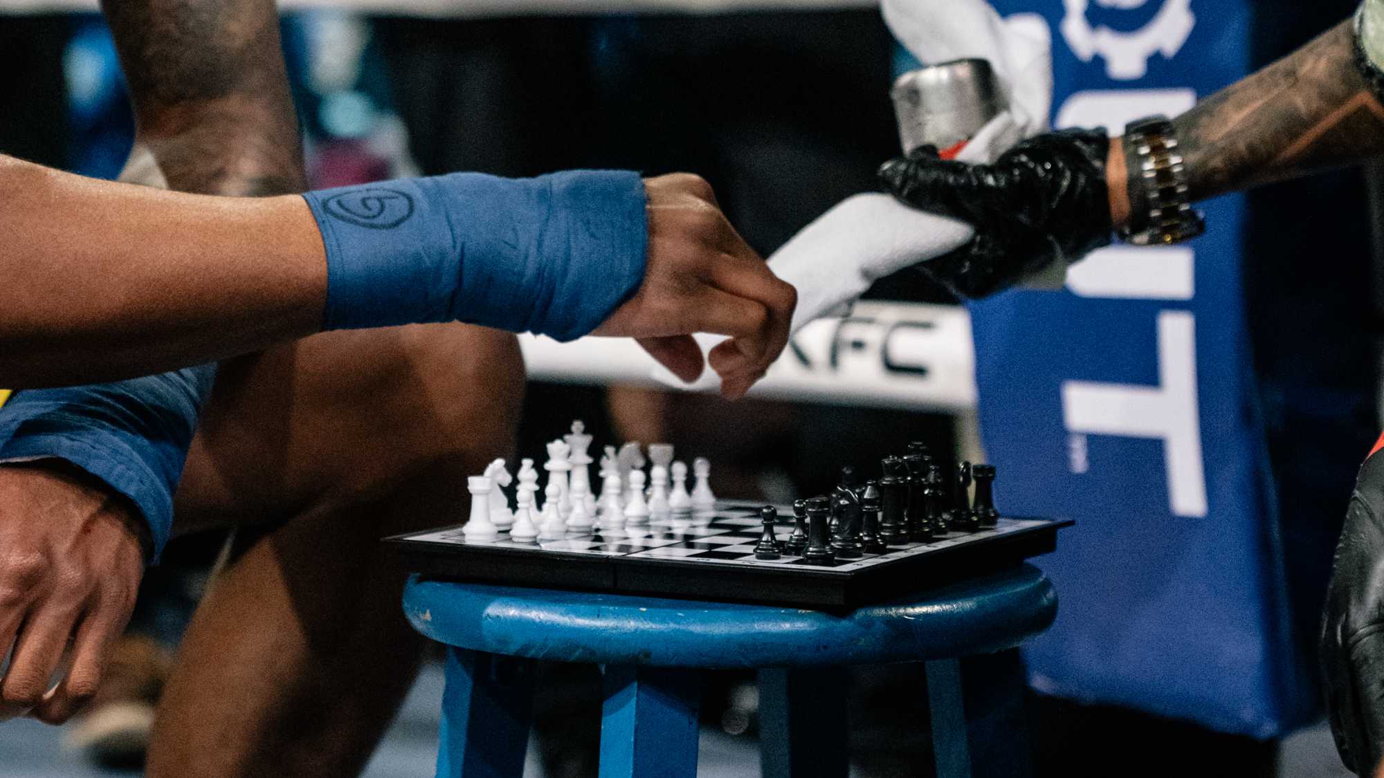 BKFC headliner performs literal chess between rounds earlier than flattening foe with vicious knockout