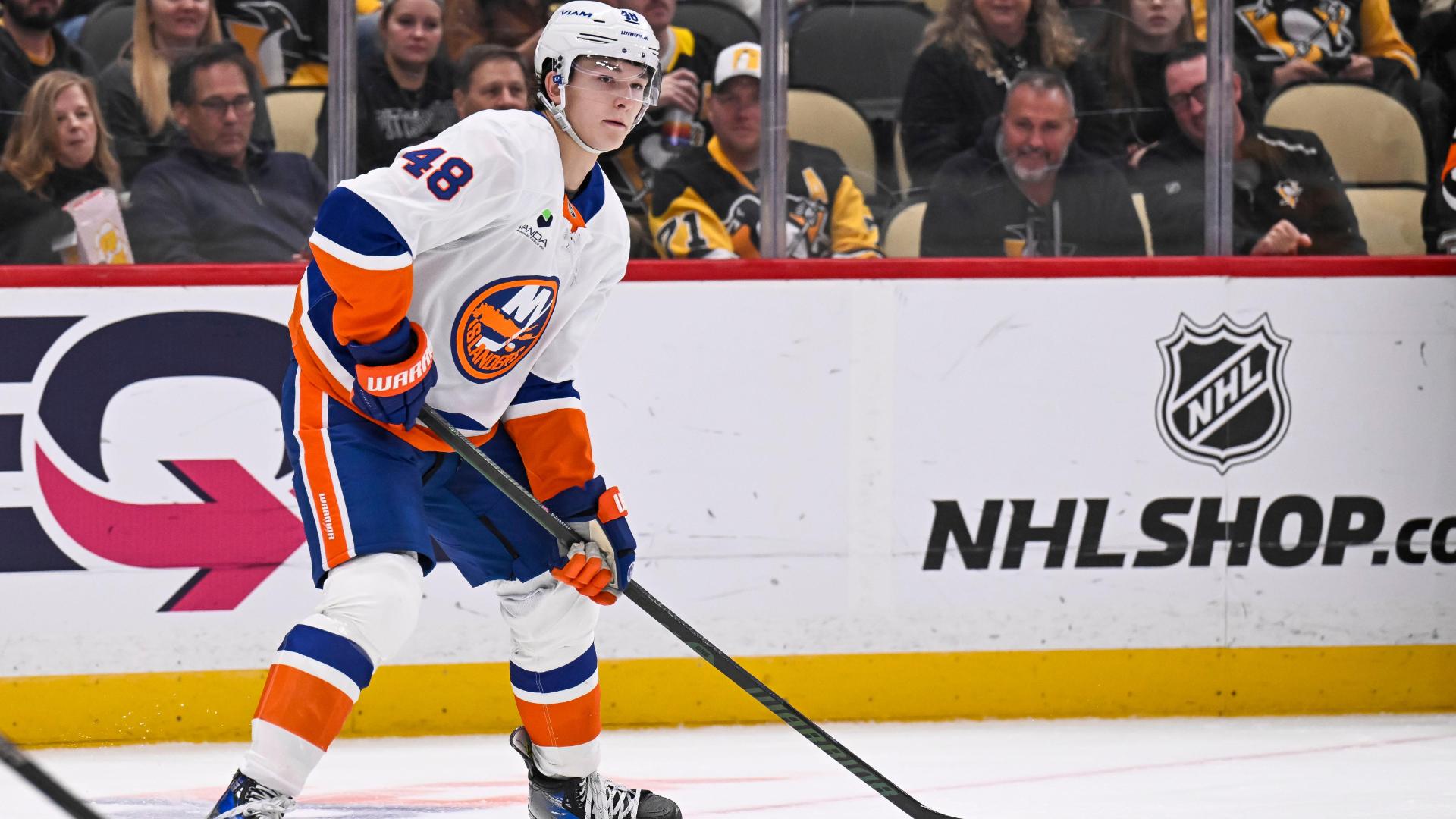 Isles reward Schaefer after ‘actually good’ NHL debut