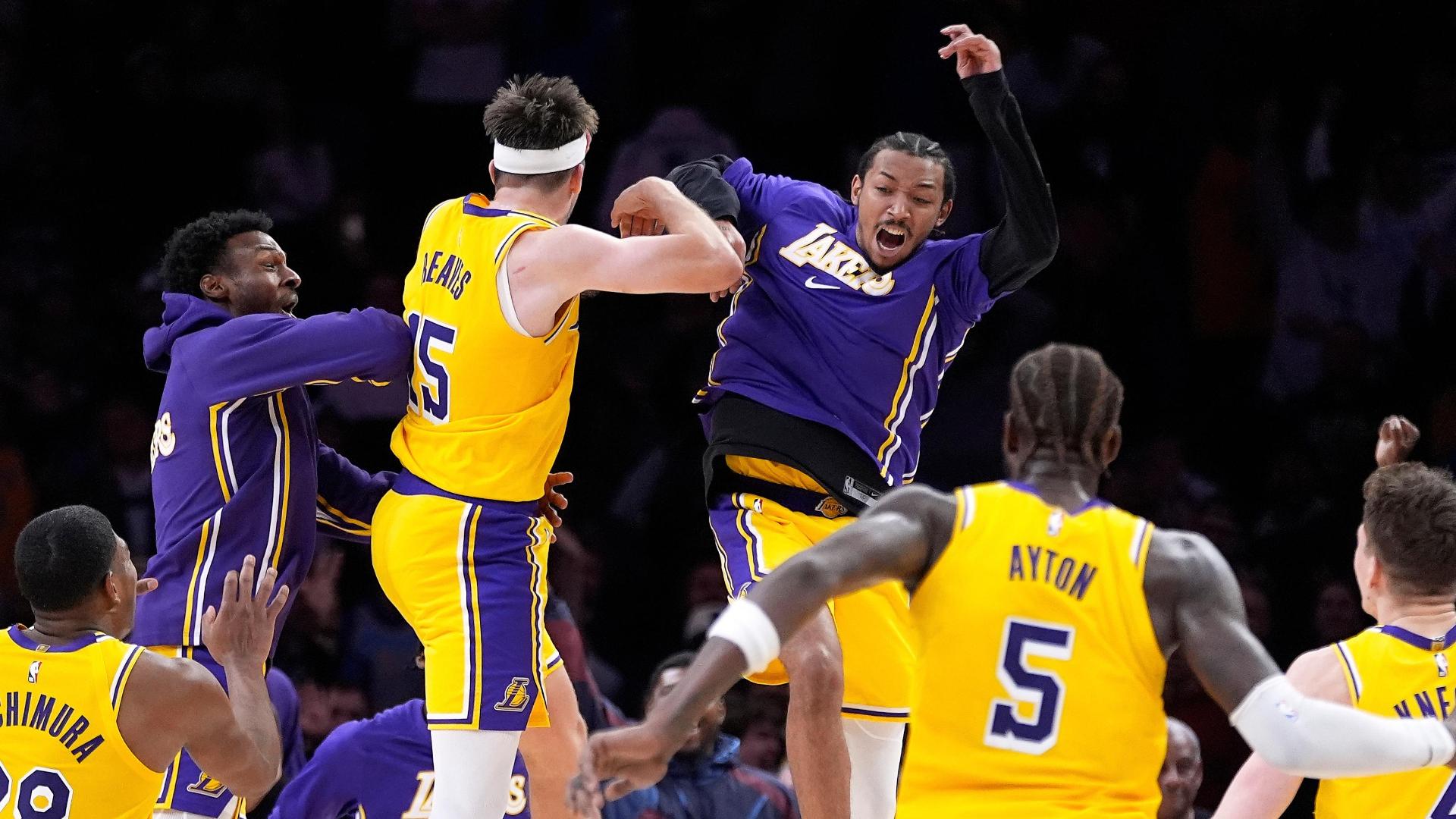 Reaves’ run rolls on as buzzer-beater lifts Lakers