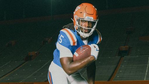 Florida’s throwbacks, Oregon’s all-white look lead Week 8 school soccer uniforms