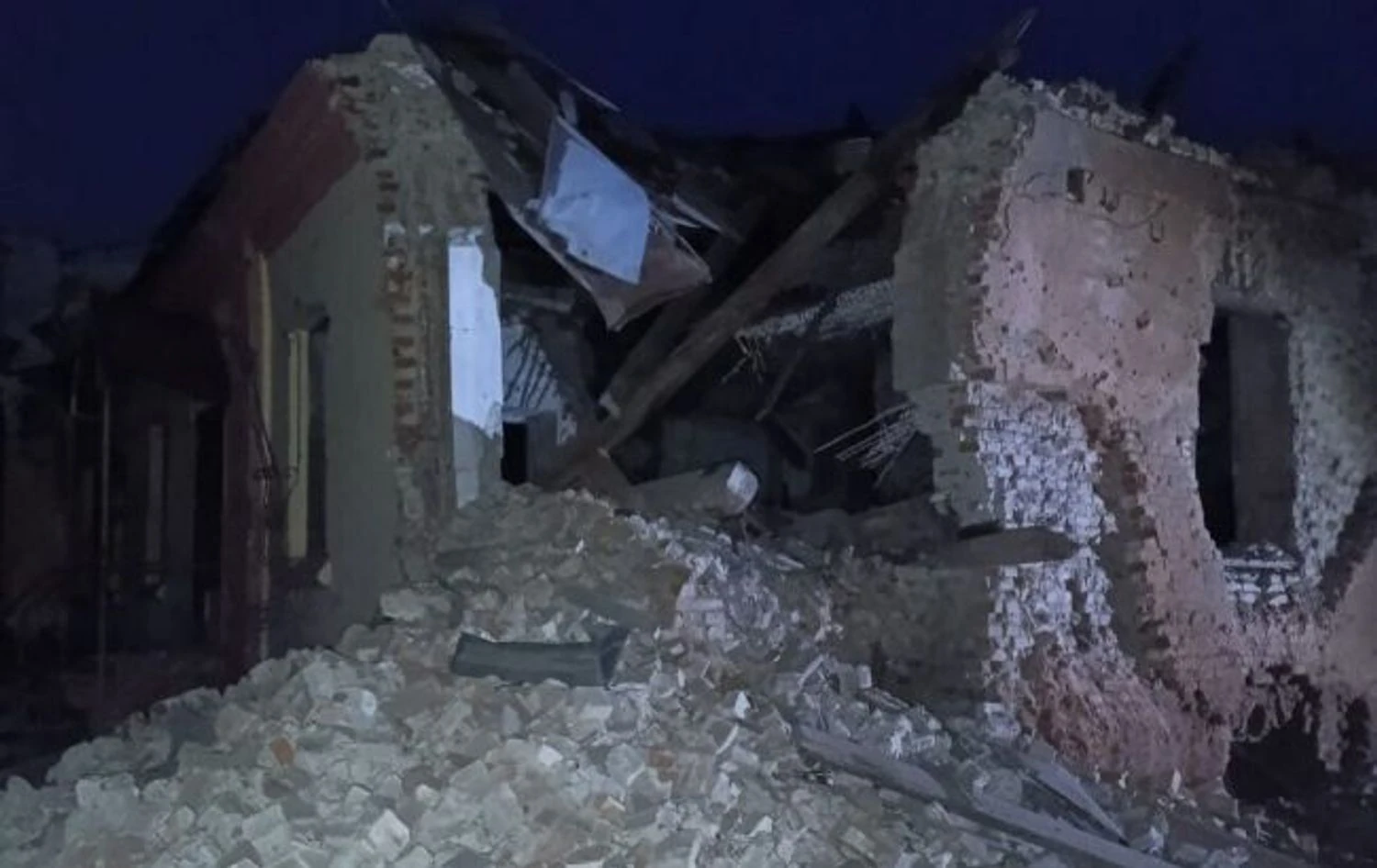 In Izium, a patrol police officer from Donetsk area died resulting from enemy shelling