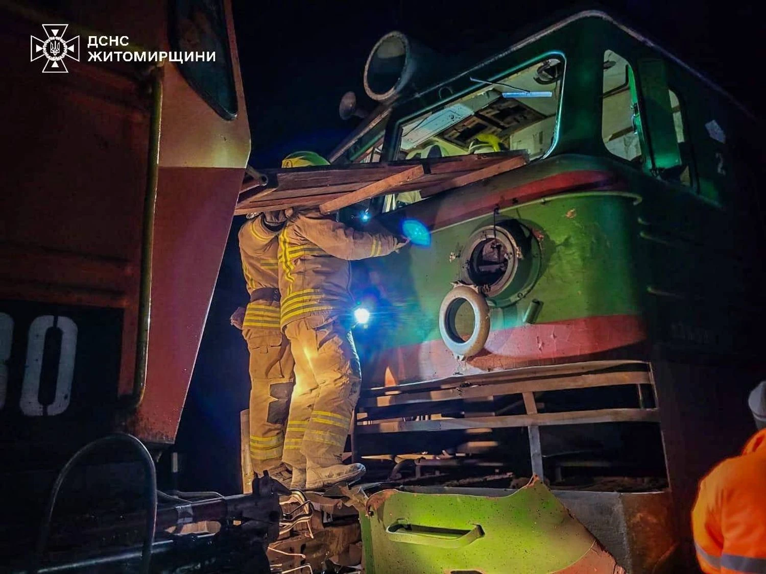 4 Ukrzaliznytsia staff injured in Russian assault on Zhytomyr area – SES