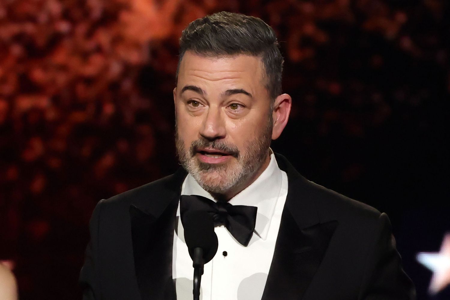 Jimmy Kimmel thanks ‘Donald Jennifer Trump’ for his Critics Selection Finest Discuss Present win
