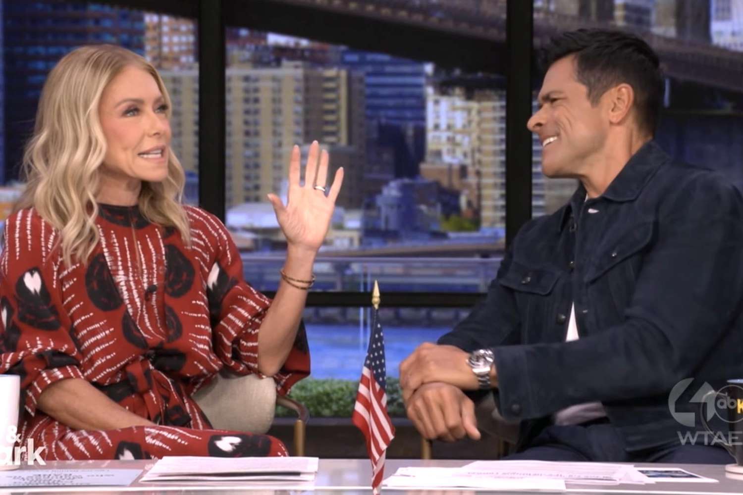 Kelly Ripa reveals ‘virtually bare’ trip second with Mark Consuelos and “Dwell With Kelly & Mark” producer