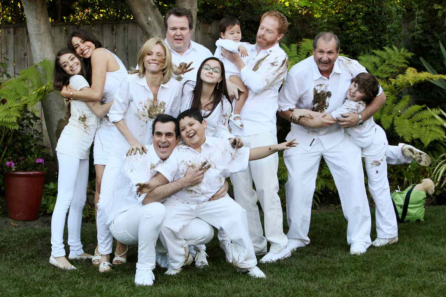 Eric Stonestreet names “Trendy Household ”costar whose relationship impressed him to seek out love: ‘That is what I would like’