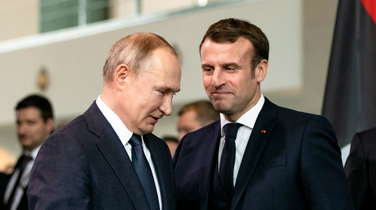 Zelenskyy responds to Macron’s intention to talk with Putin