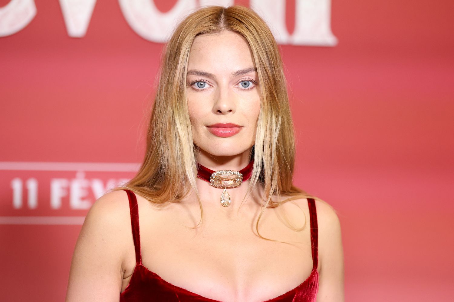 Margot Robbie recollects a costar gifted her a e-book that steered she ‘eat much less’: ‘I used to be like, f— you, dude’